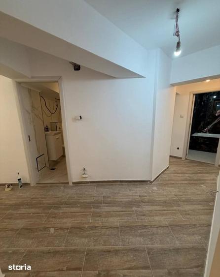 Apartament cu 3 camere decomandat în Boema