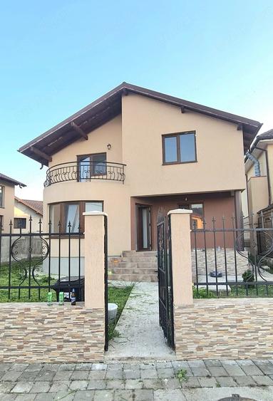 Casă cu Teren 350 Mp în Agigea