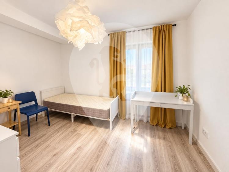 Duplex cu 4 camere cu Canalizare în Stupini