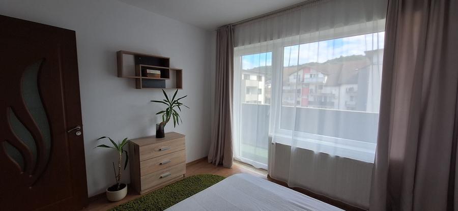 Apartament cu 2 camere semidecomandat în Florești