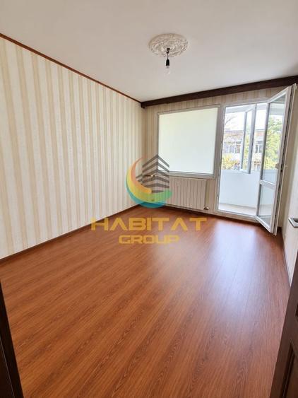 Apartament cu 3 camere semidecomandat în Prelungirea Ghencea