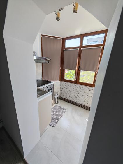 Apartament cu 2 camere decomandat în Inel II