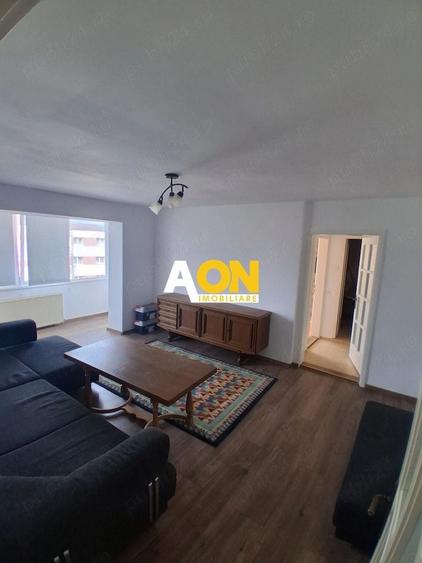 Apartament cu 2 camere semidecomandat, mobilat în Cetate