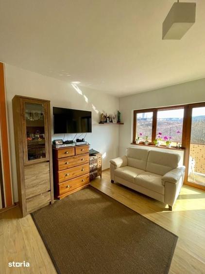 Apartament cu 3 camere în Câmpului