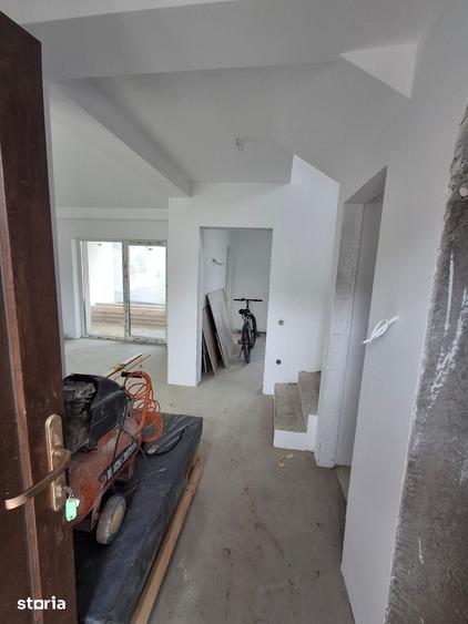 Casă cu 3 camere cu Teren 250 Mp în Șelimbăr