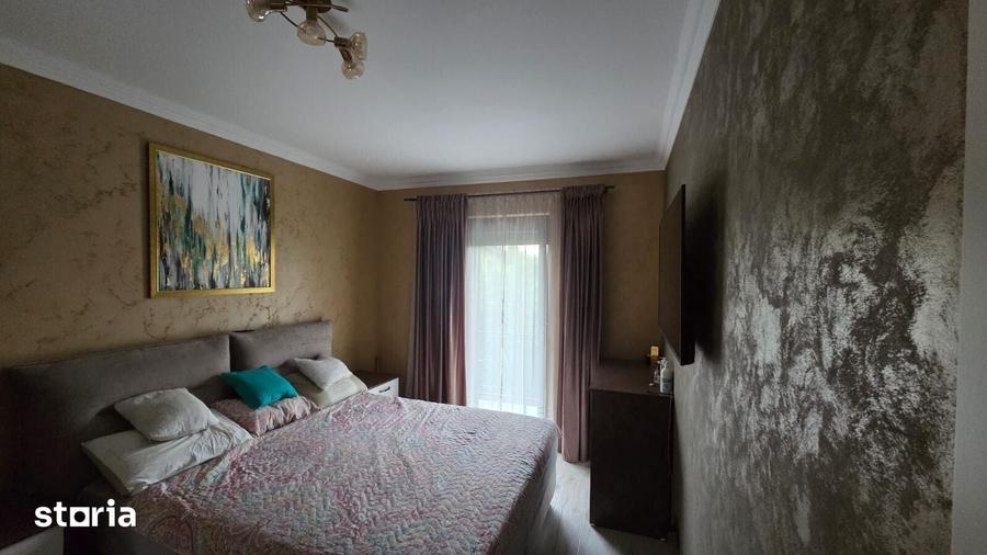 Casă cu 4 camere cu Teren 300 Mp în Sud
