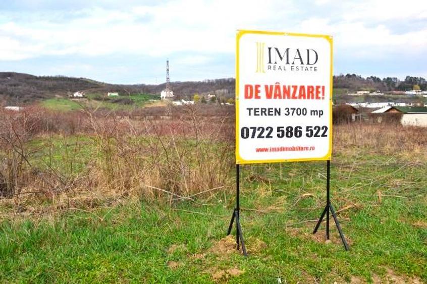 Teren intravilan de 3700 mp, în Exterior Nord