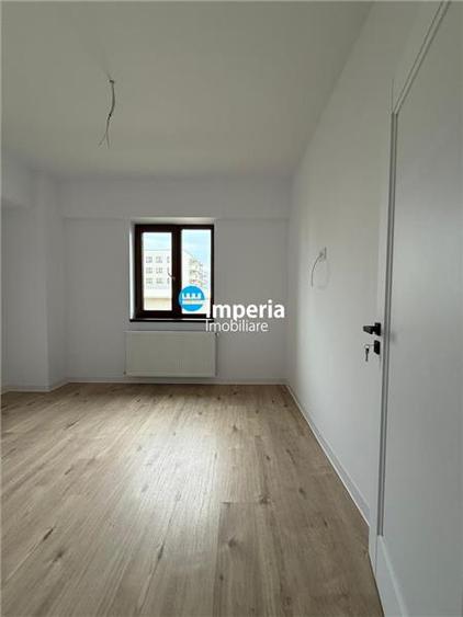 Apartament cu 3 camere decomandat în Valea Lupului