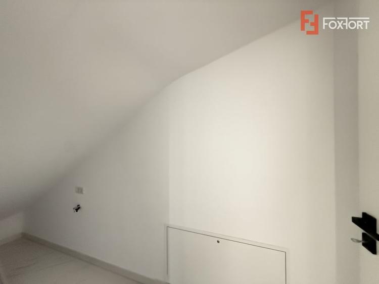 Duplex cu 4 camere cu Teren 247 Mp în Săcălaz