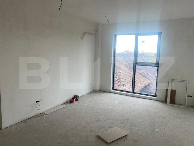 Apartament cu 2 camere decomandat în Mihai Bravu