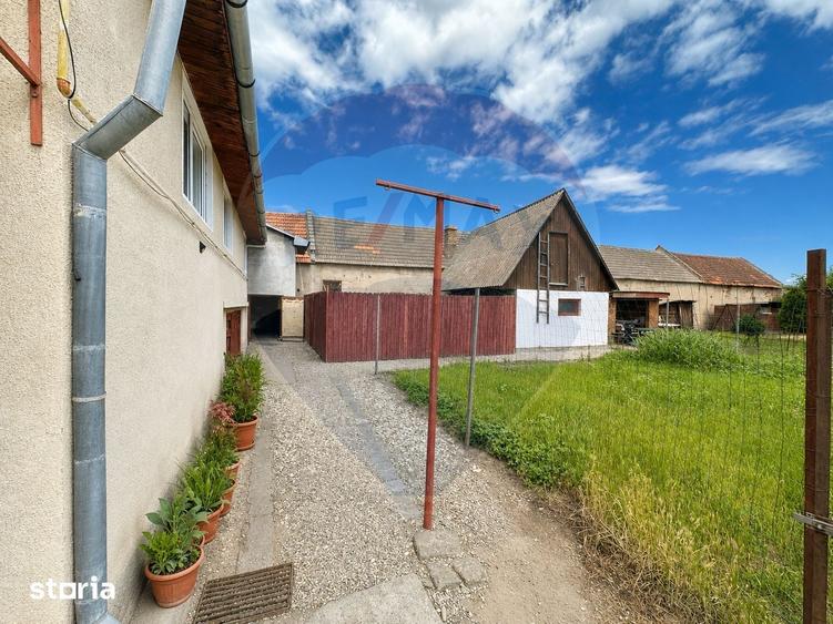 Casă cu 4 camere cu Teren 1400 Mp în Bod