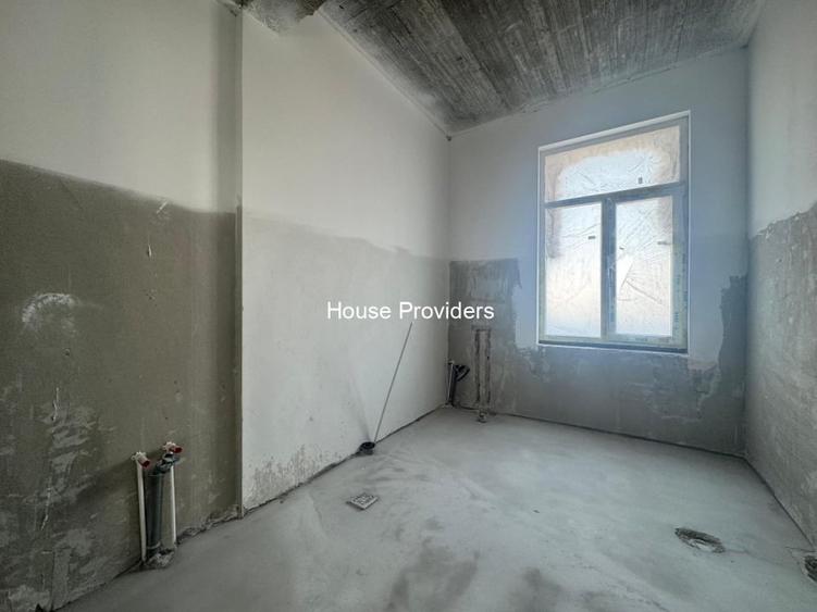 Penthouse cu 5 camere în Mihai Bravu