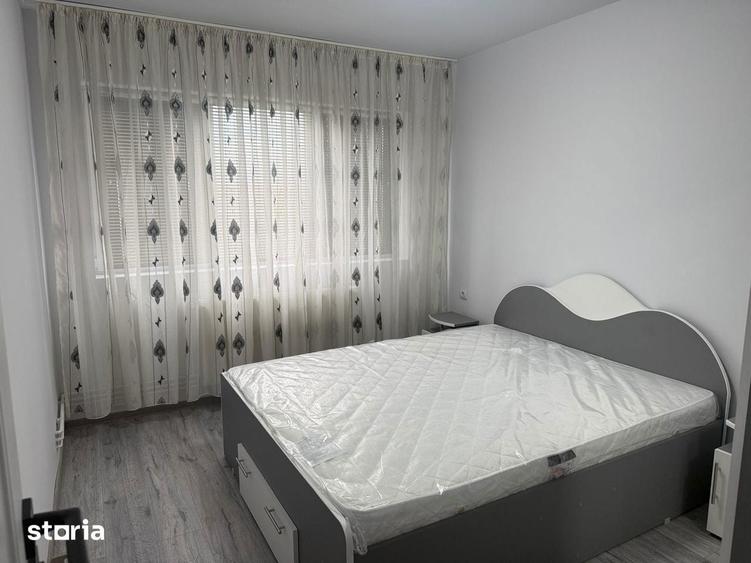 Apartament cu 2 camere decomandat în Micro 6