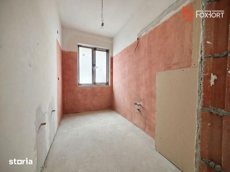 Casă cu 4 camere cu Teren 300 Mp în Giroc