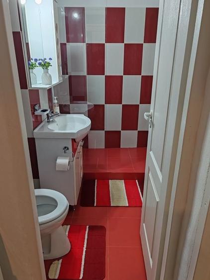 Garsonieră decomandată în Central