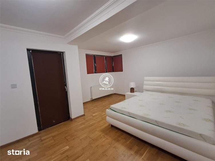 Casă cu 3 camere cu Teren 450 Mp în Podul de Fier