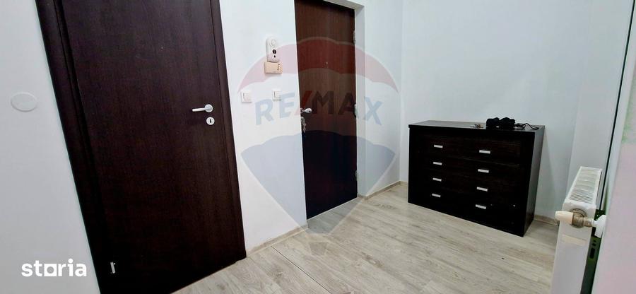 Apartament cu 3 camere decomandat în UTA