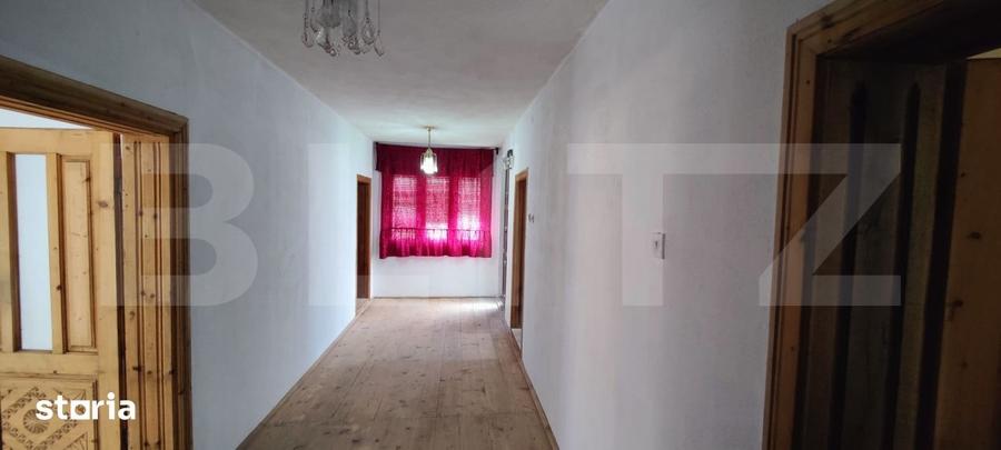 Casă cu Teren 1755 Mp în Malu cu Flori