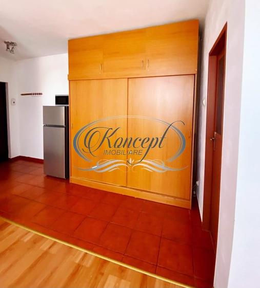 Apartament cu 1 camera in zona UMF - 8