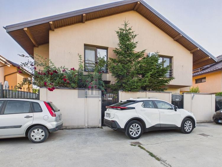 Duplex cu 5 camere cu Canalizare în Domnești