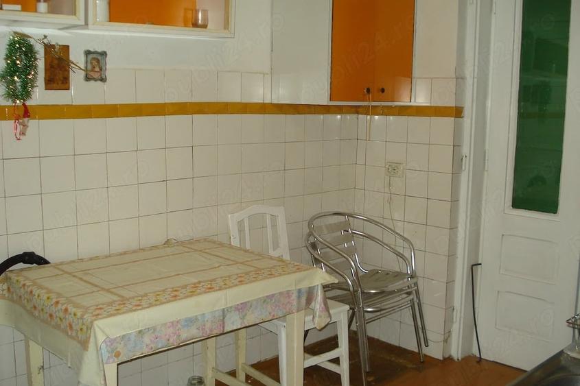 Casă cu 3 camere cu Teren 630 Mp în Bălcescu