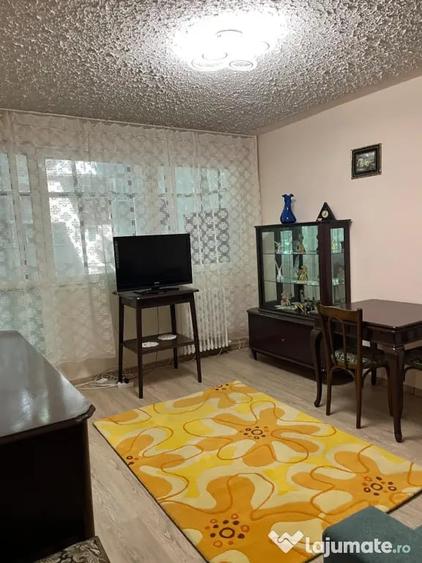 Apartament cu 2 camere decomandat în Progresul