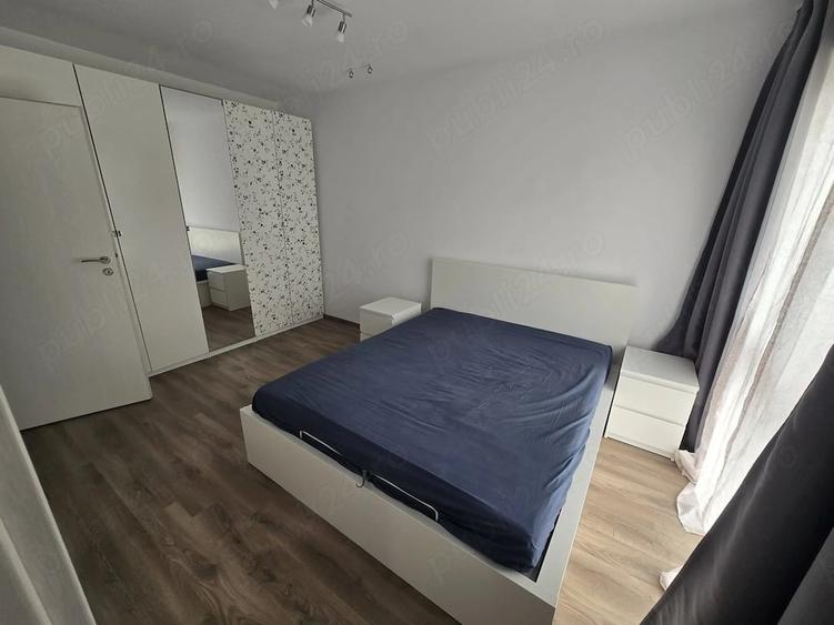 Apartament cu 3 camere decomandat în Bună Ziua