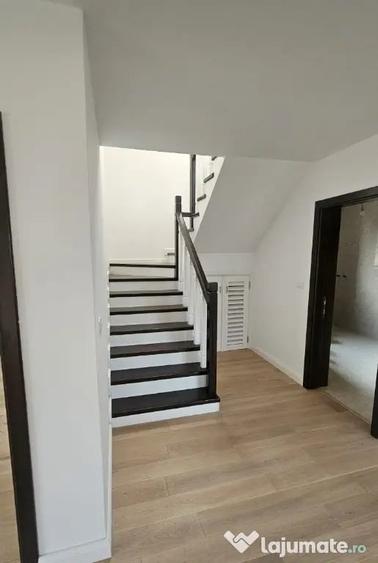 Casă cu 4 camere cu Teren 450 Mp în Burdujeni