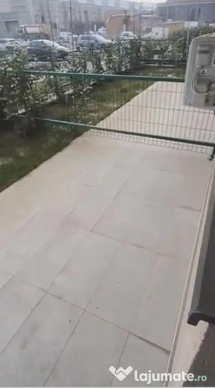 Apartament cu 2 camere semidecomandat în Titan