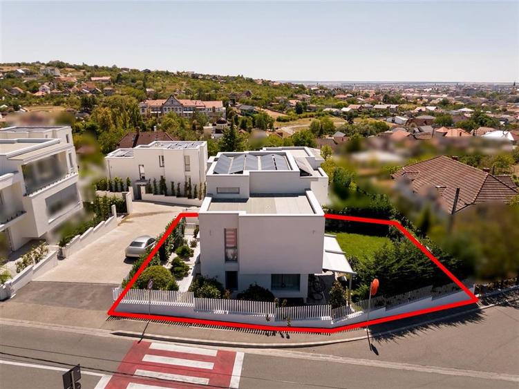 Casă cu 4 camere cu Teren 474 Mp în Dealuri Oradea