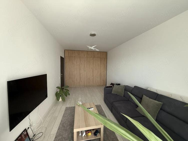 Apartament cu 2 camere decomandat în Lacul Morii