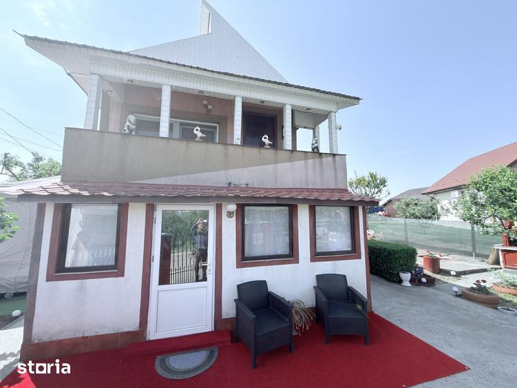 Casă cu 5 camere cu Teren 5000 Mp în Mihai Eminescu