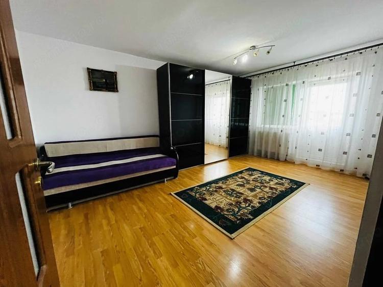 Apartament cu 2 camere decomandat în Steaua