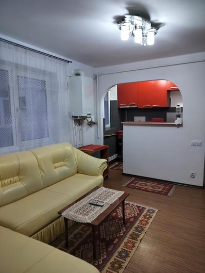 Vand apartament doua camere - 1