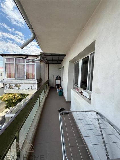 Apartament cu 3 camere decomandat, mobilat în Brăilei
