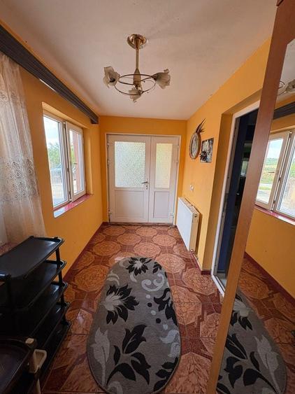 Casă cu 4 camere în Balota de Sus