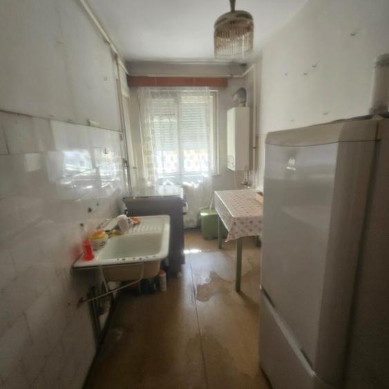 Apartament cu 2 camere decomandat în Vasile Aaron