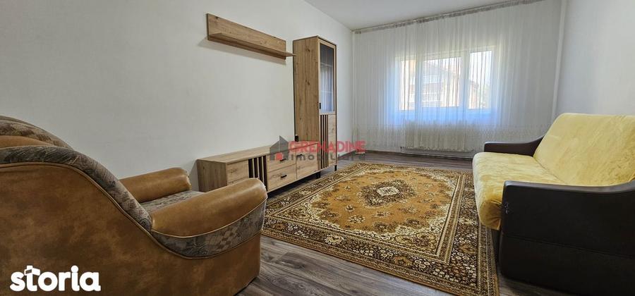 Apartament cu 3 camere decomandat, mobilat în Valea Cetății