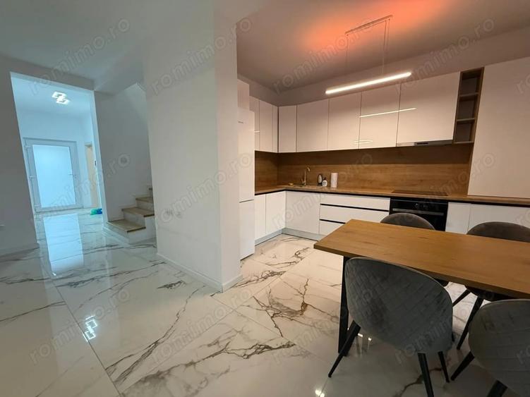 Casă cu 4 camere cu Teren 250 Mp în Central