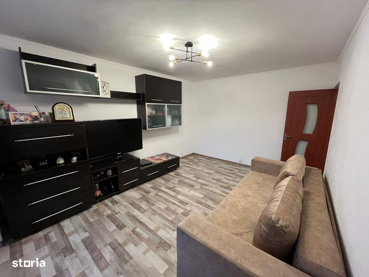 Apartament 2 camere decomandat, etaj 2/4, direct proprietar - 2