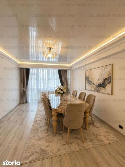 Apartament cu 3 camere decomandat în Tractorul