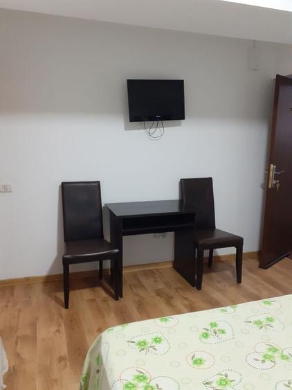 Garsonieră decomandată în Casa de Cultură