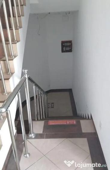 Spațiu comercial, de 570 mp, în Gara de Nord