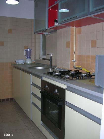Apartament cu 2 camere în Calea Victoriei