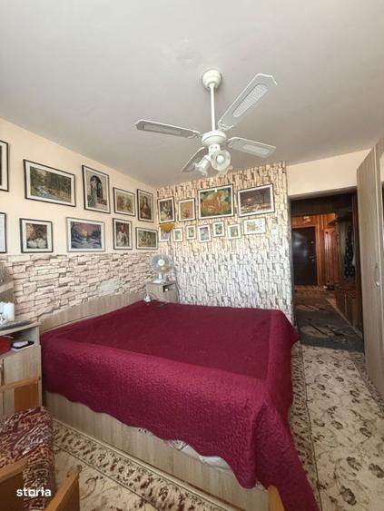 Apartament cu 2 camere decomandat în Far