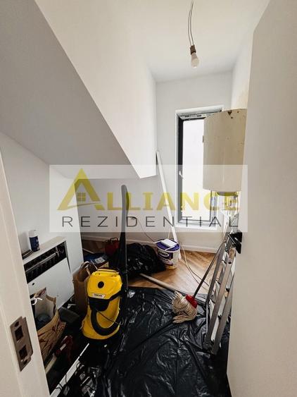 Casă individuală cu 5 camere cu Canalizare în Berceni