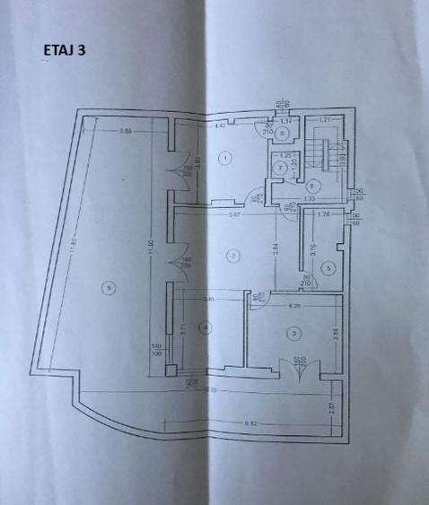 Casă individuală cu 11 camere cu Canalizare în Militari