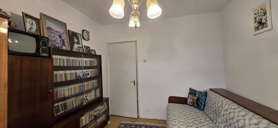 Apartament cu 4 camere decomandat, mobilat în Baraolt