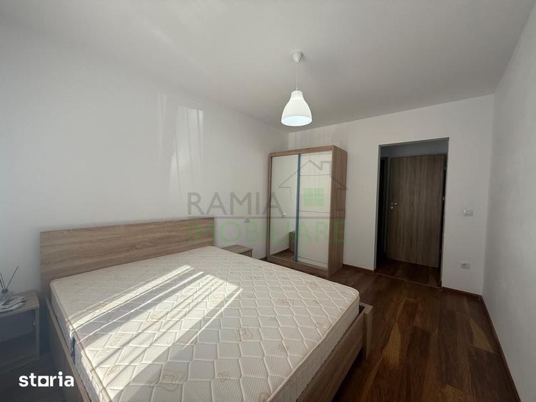 Apartament cu 3 camere decomandat, mobilat în Tractorul