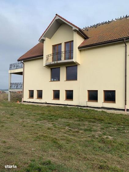 Casă cu 4 camere cu Teren 2300 Mp în Oșorhei
